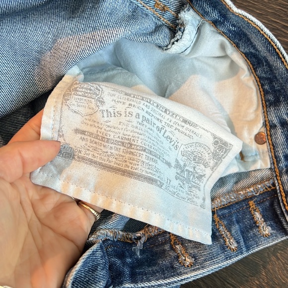 Vintage Levi’s 501 Straight Leg Jeans - Picture 8 of 8